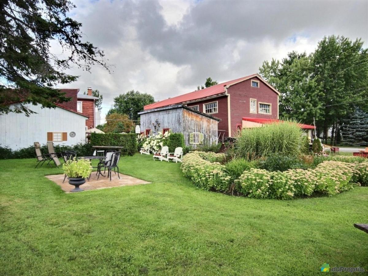 Gite Du Village - Deschambault Exterior foto